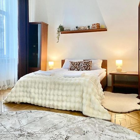Центр Площа Ринок Оперний Театр Apartment Lviv Luaran gambar